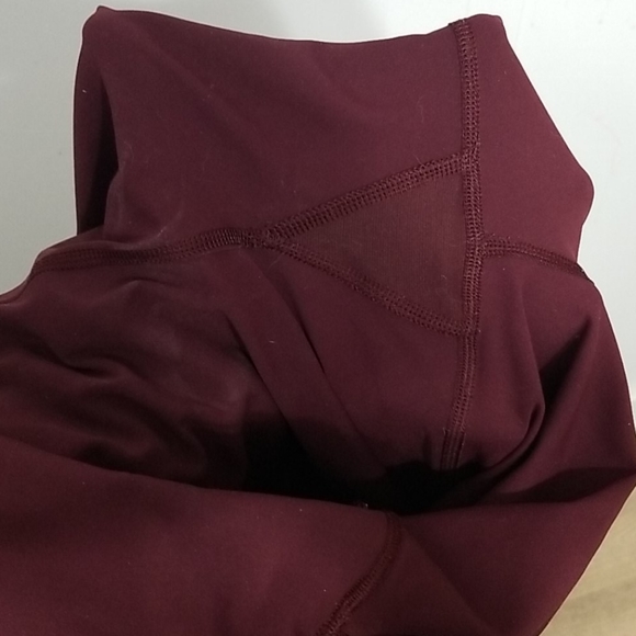 Lululemon Ladies Size 10 Leggings - Picture 9 of 10